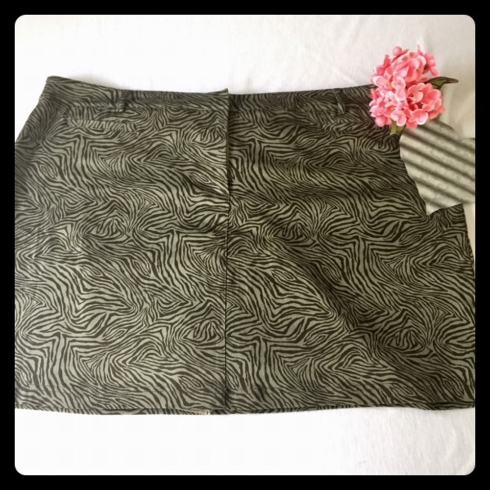 Sag Harbor Plus 22W Zebra Print Skort Skirt/Shorts